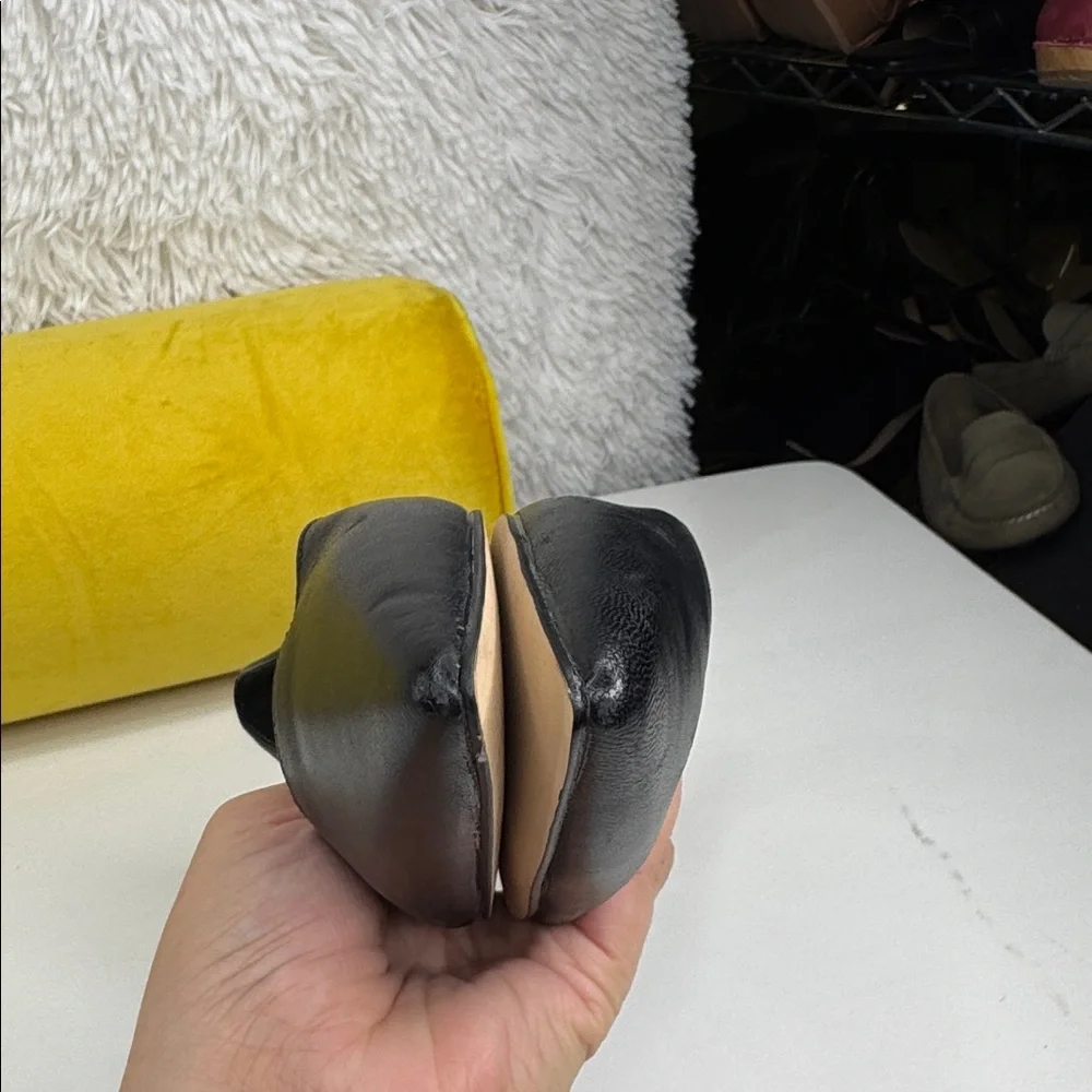 Nine West • Women's Saige Ballet Flat • Black
 🖤 Size 5.5 M • So feminine! 😍 - Picture 9 of 17